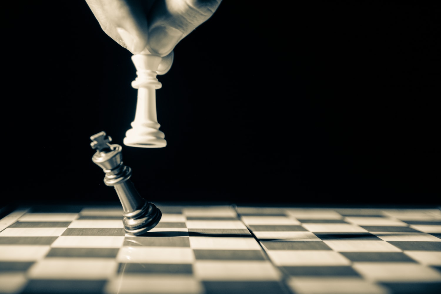 Understanding Chess Strategy - Elite Chess